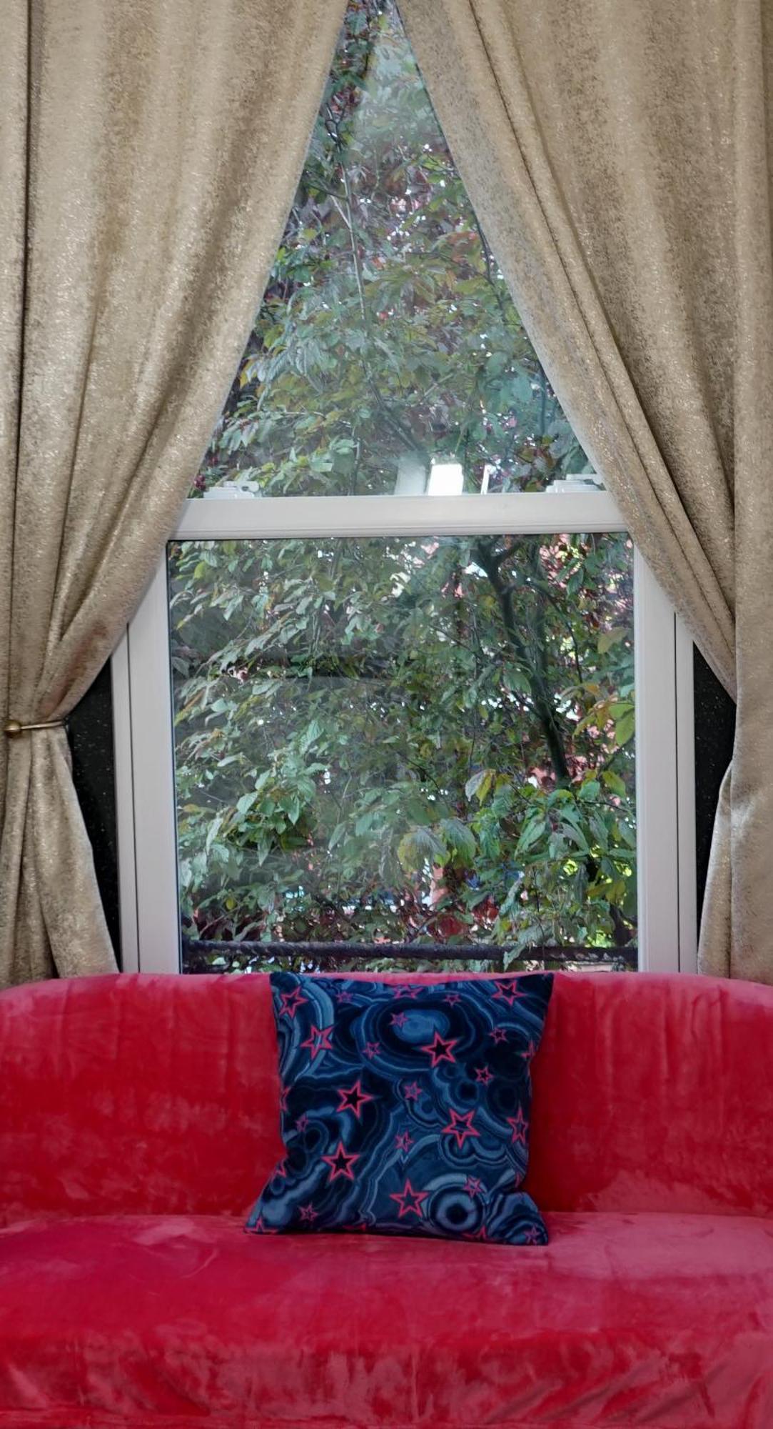 Beautiful London Home Sleeps 6, 2 Minutes To Metro Luaran gambar