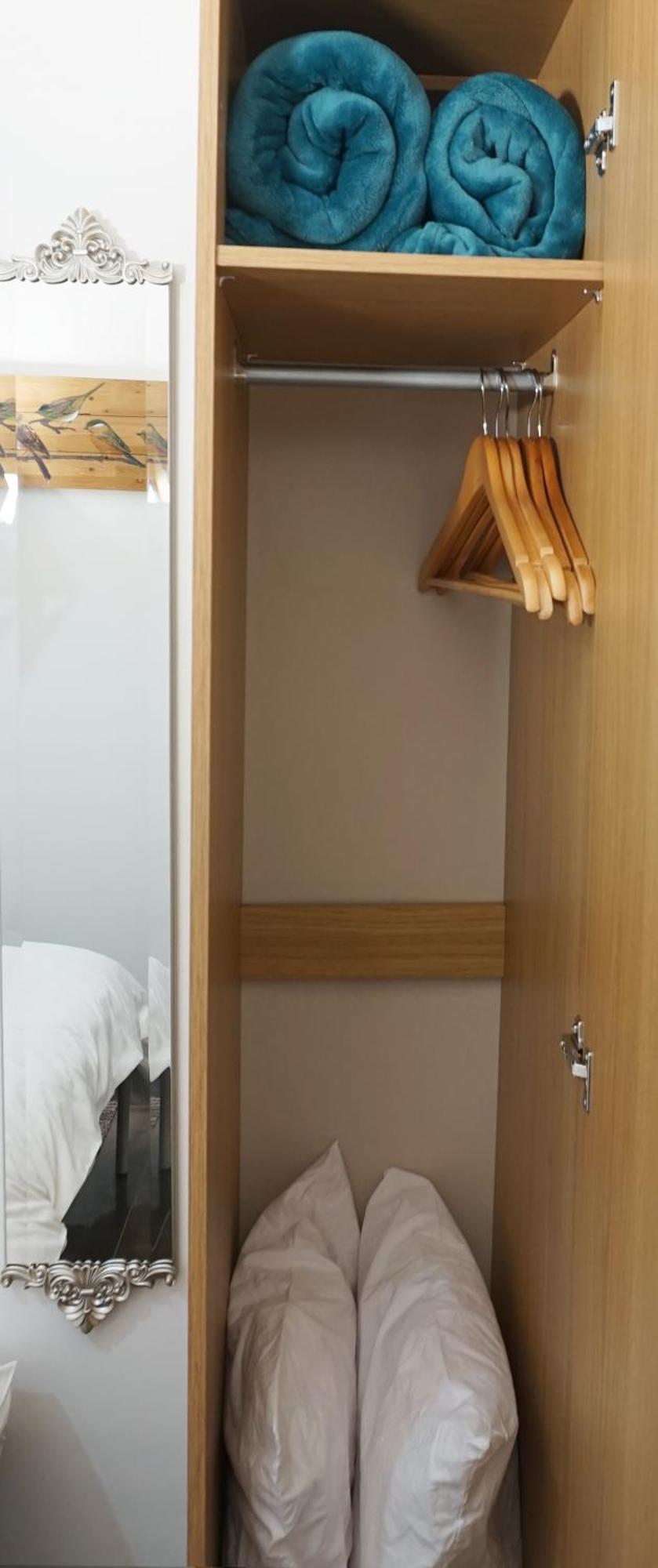 Beautiful London Home Sleeps 6, 2 Minutes To Metro Luaran gambar